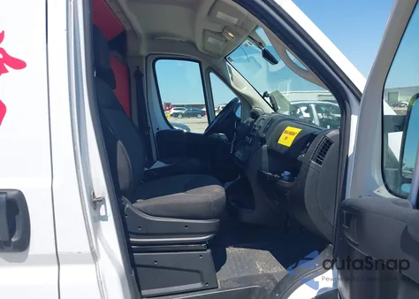 2020 Ram Promaster 1500 Low Roof 136 Wb z USA, uszkodzony, nr VIN 3C6TRVAG8LE130090